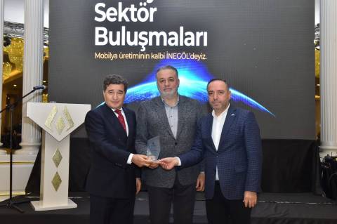 İnegöl'de Mobilya Sektörüne Yön Veren Buluşma 